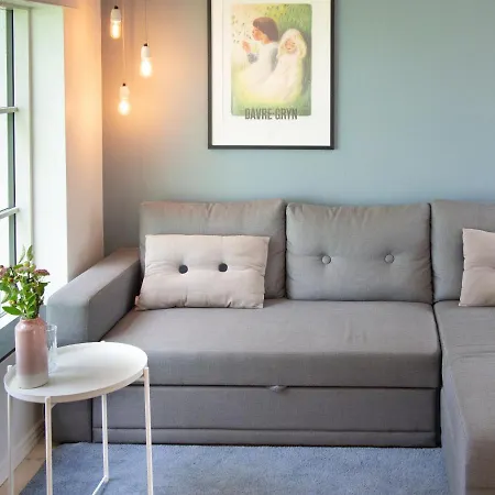 Feriehus Kamilla's Cottage, 1 Km. From The *