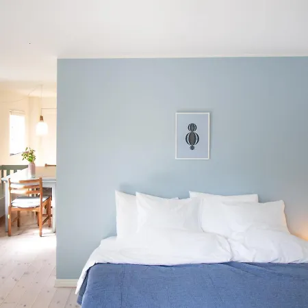 Kamilla's Cottage, 1 Km. From The Feriehus *