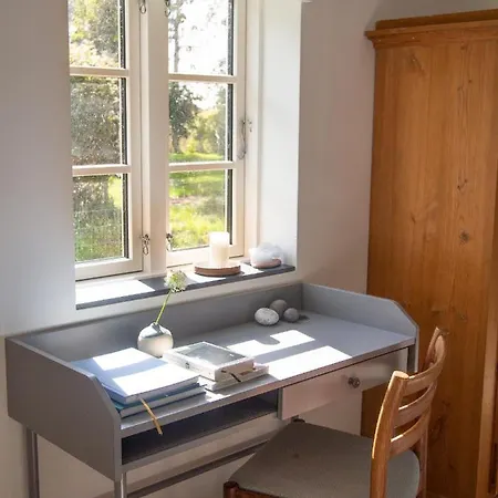 Kamilla's Cottage, 1 Km. From The Feriehus Stege