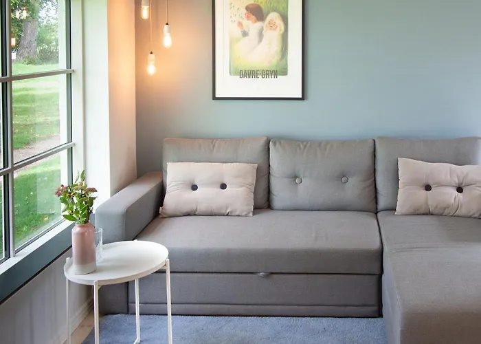 Ferienhaus Kamilla's Cottage, 1 Km. From The *